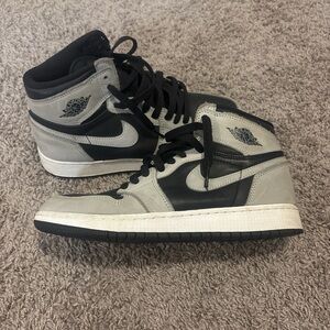 Jordan Women's Black and Gray Sneakers